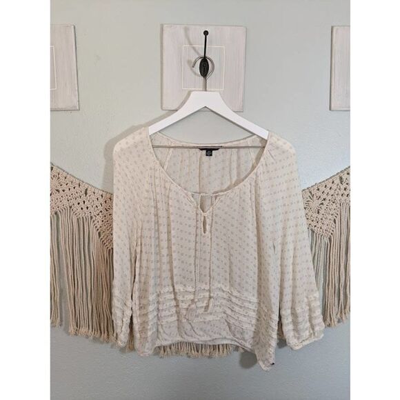 American Eagle Outfitters Tops - AMERICAN Eagle Ivory Detailed Blouse